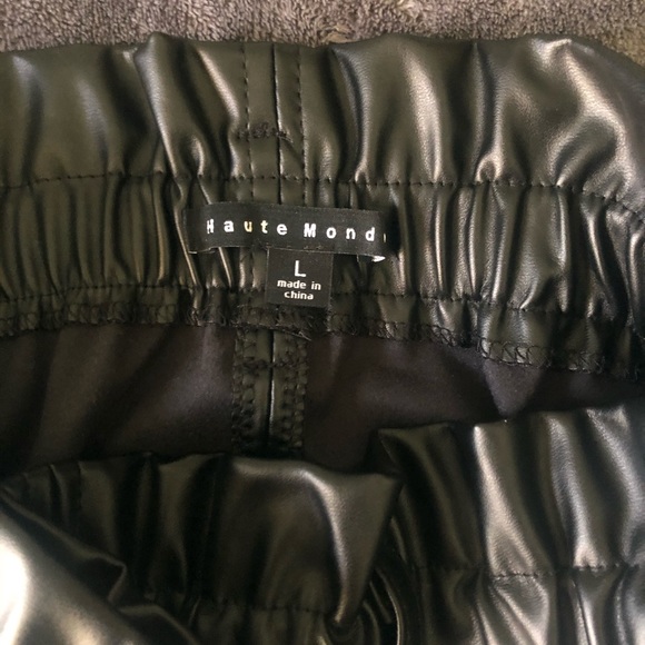 Leather skirt - Picture 2 of 4